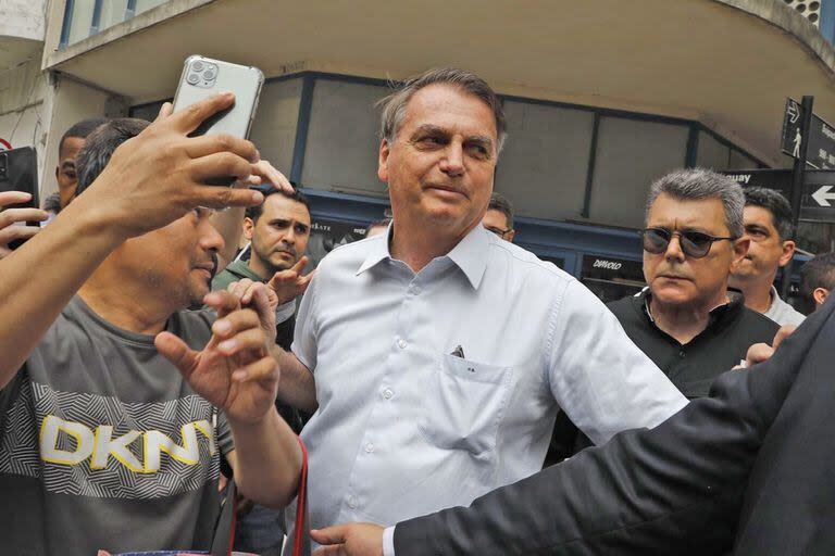 Jair Bolsonaro, al salir de la reunión con Javier Milei en el hotel Libertador