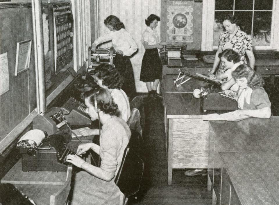 Robinson Female Seminary introduced a “commercial” program of studies in 1916. This is the commercial class, including typing, in 1947 when Mrs. Elsie (Freethy) Keene was the teacher.