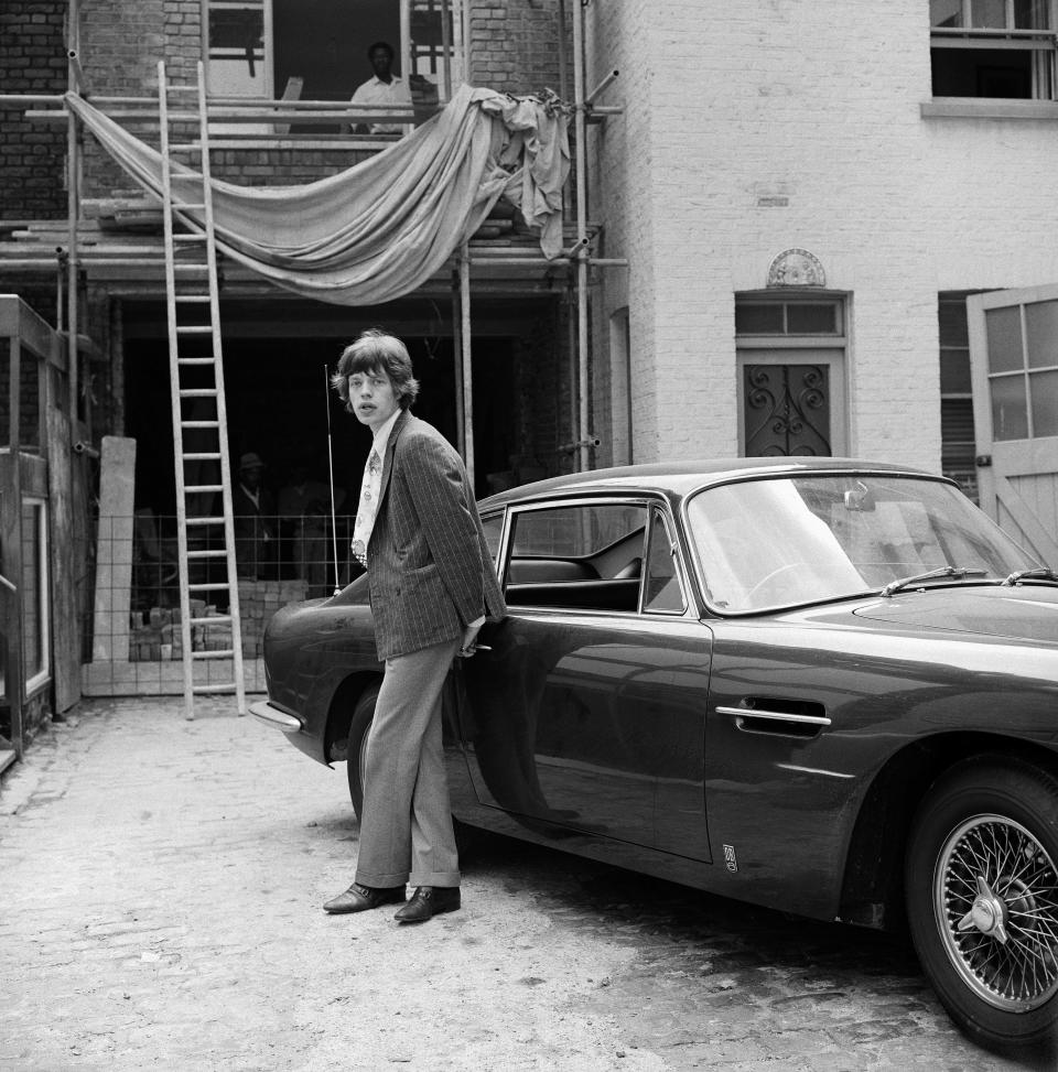 Mick Jagger at Chrissie Shrimpton’s Baker Street Mews HouseGered Mankowitz