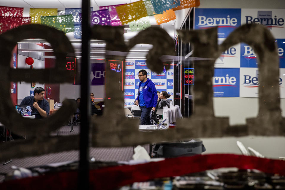 Volunteers for Sen. Bernie Sanders (I-Vt.) work late during the last day of early voting at their East Las Vegas headquarters before the Nevada caucuses. (Photo: Joe Buglewicz for HuffPost)