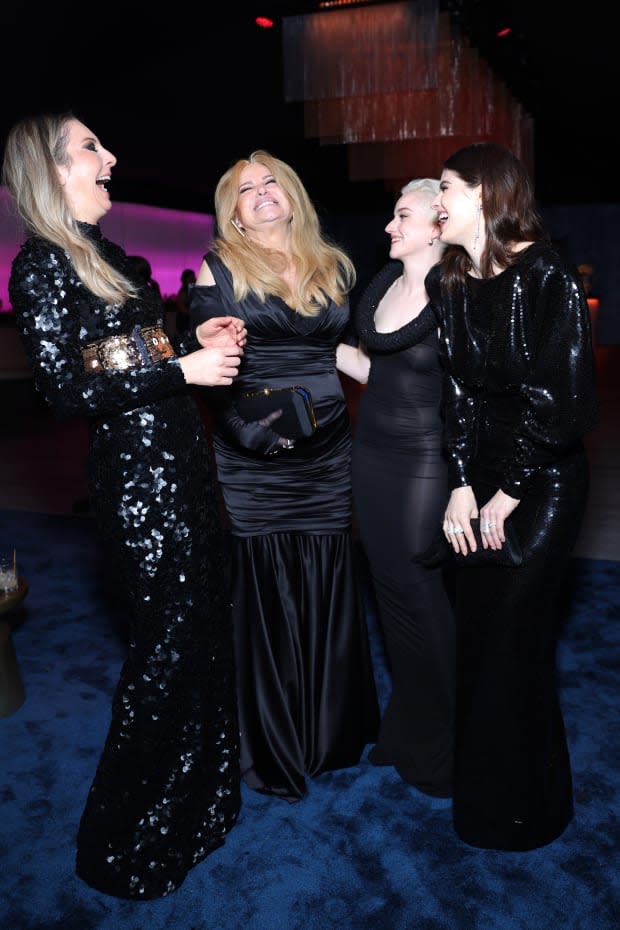 <p> Este Haim, Jennifer Coolidge, Julia Garner and Alexandra Daddario</p><p><a href="https://www.gettyimages.com/detail/1473121601" rel="nofollow noopener" target="_blank" data-ylk="slk:Stefanie Keenan/VF23/Getty Images;elm:context_link;itc:0;sec:content-canvas" class="link ">Stefanie Keenan/VF23/Getty Images</a></p>