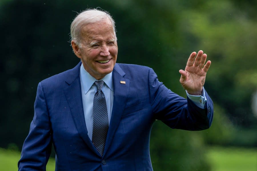 U.S. President Joe Biden arrives on the south lawn of the White House on Sept. 17, 2023, in Washington, D.C. (Photo by Tasos Katopodis/Getty Images)