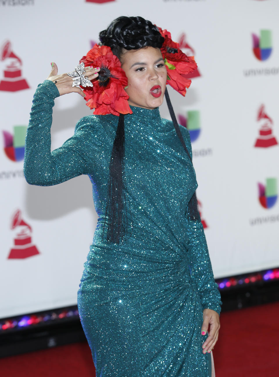 Li Saumet llega a los Latin Grammy el jueves 15 de noviembre de 2018 en el MGM Grand Garden Arena en Las Vegas. (Foto Eric Jamison/Invision/AP)