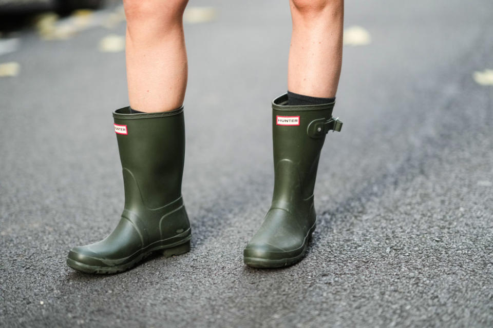 Hunter雨鞋減價低至6折！雨季必備時尚防水雨靴低至$495