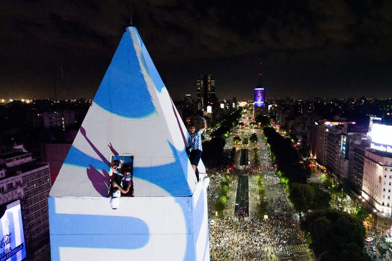 Festejos en el Obelisco