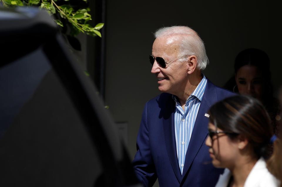 Democratic presidential candidate former Vice President Joe Biden leaves after a fundraiser appearance Wednesday, Sept. 25, 2019, in Manhattan Beach, Calif.