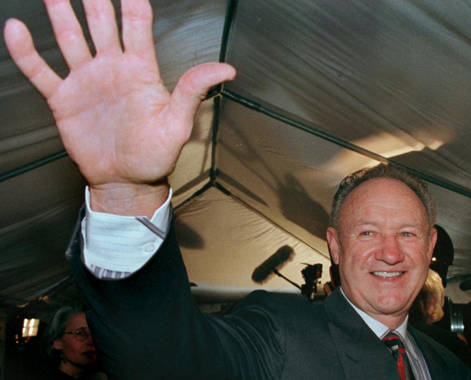Actor Gene Hackman waves to fans prior to the premiere of the animated film "ANTZ" at the Toronto International Film Festival, September 19. Hackman lends his voice to the animated film, which opens in wide release October 2.

ANW/ELD/WS