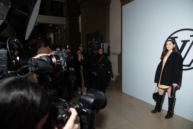 Ana de Armas en el desfile de Vuitton de París