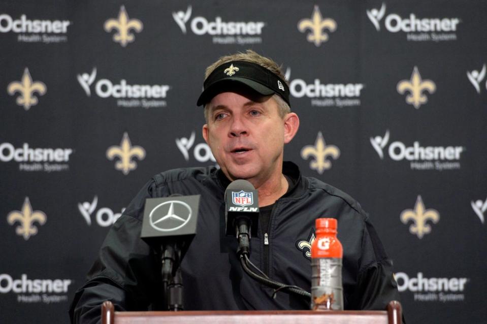 SAINTS-PAYTON RENUNCIA (AP)