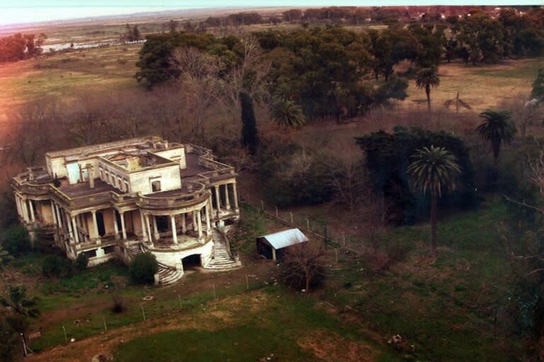 El palacio consta de tres plantas