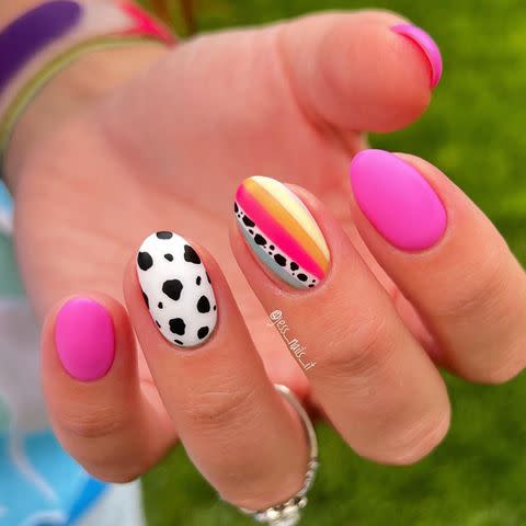 <p><a href="https://www.instagram.com/jess_nails_it/" data-component="link" data-source="inlineLink" data-type="externalLink" data-ordinal="1">jess_nails_it</a></p>