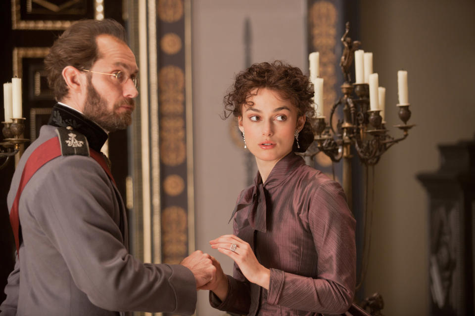 Jude Law (L) stars as Alexei Karenin and Keira Knightley (R) stars as Anna in Joe Wright...s ANNA KARENINA, a Focus Features release.