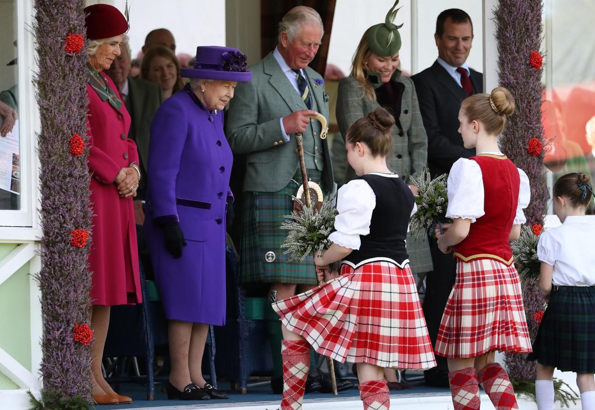 Queen Elizabeth, Prince Charles and Camilla Bundle Up for One of Her ...