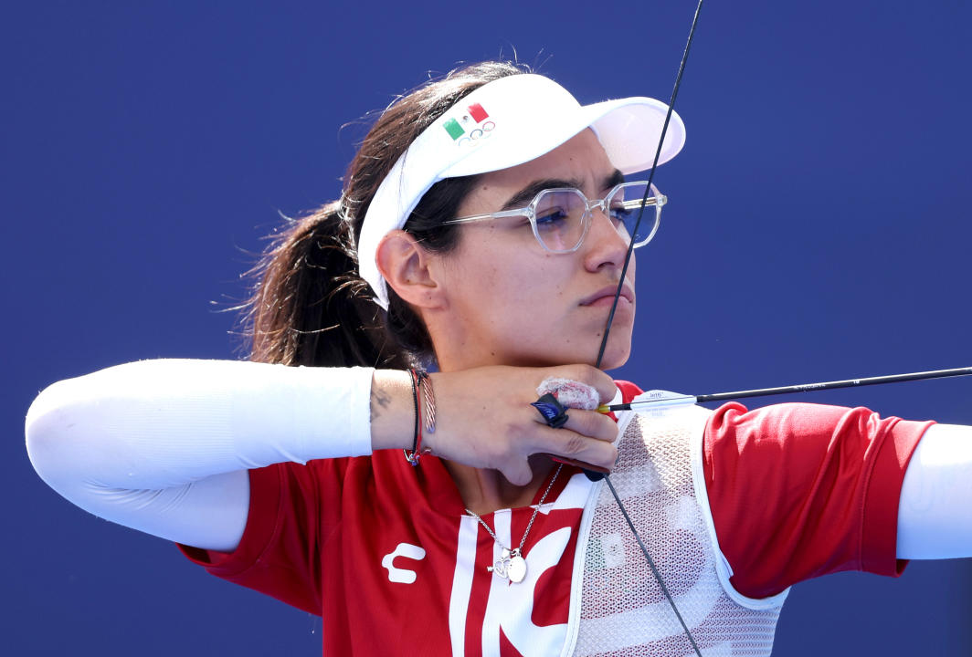PARIS, FRANCE - JULY 28: Ana Vazquez of Team Mexico competes in the Archery Women’s Team Semifinal against Team People's Republic of China on day two of the Olympic Games Paris 2024 at Esplanade Des Invalides on July 28, 2024 in Paris, France. (Photo by Alex Pantling/Getty Images)