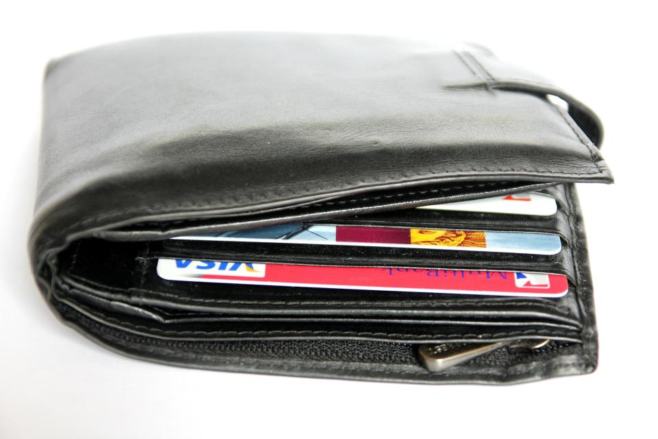黑色錢包不僅好搭配也有聚財的效果。（圖／取自pixabay）