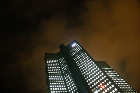 The Deutsche Bank headquarters are seen in Frankfurt, Germany October 28, 2015. REUTERS/Kai Pfaffenbach/File Photo