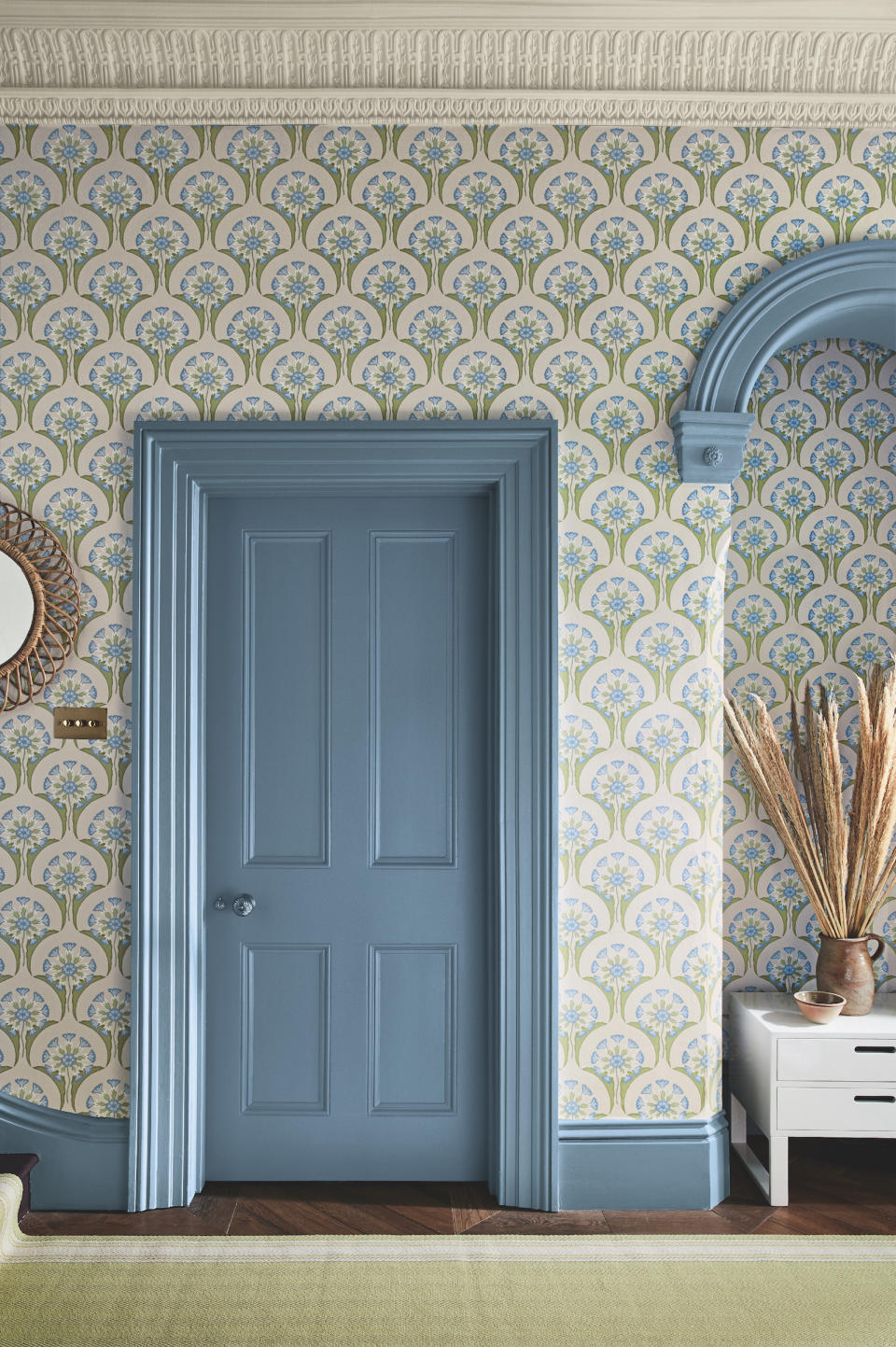 15. USE WALLPAPER TO CREATE A 'WOW' WELCOME