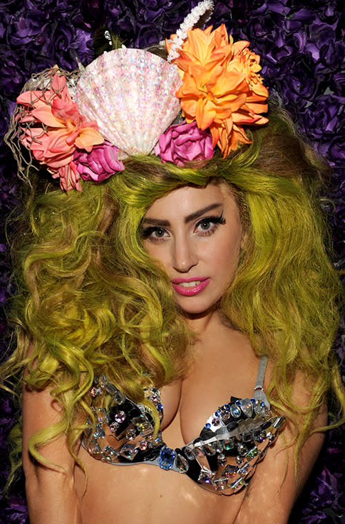 Your Coachella floral crown has nothing on Gaga’s seashell and flower crown. The giant (and probably heavy) headpiece topped off green-tinted blonde waves.