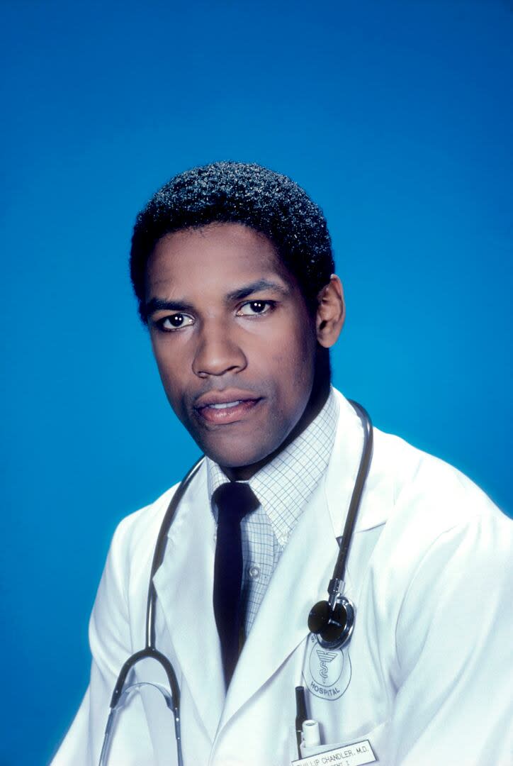 Denzel Washington en personaje para el drama médico St. Elsewhere, en 1982