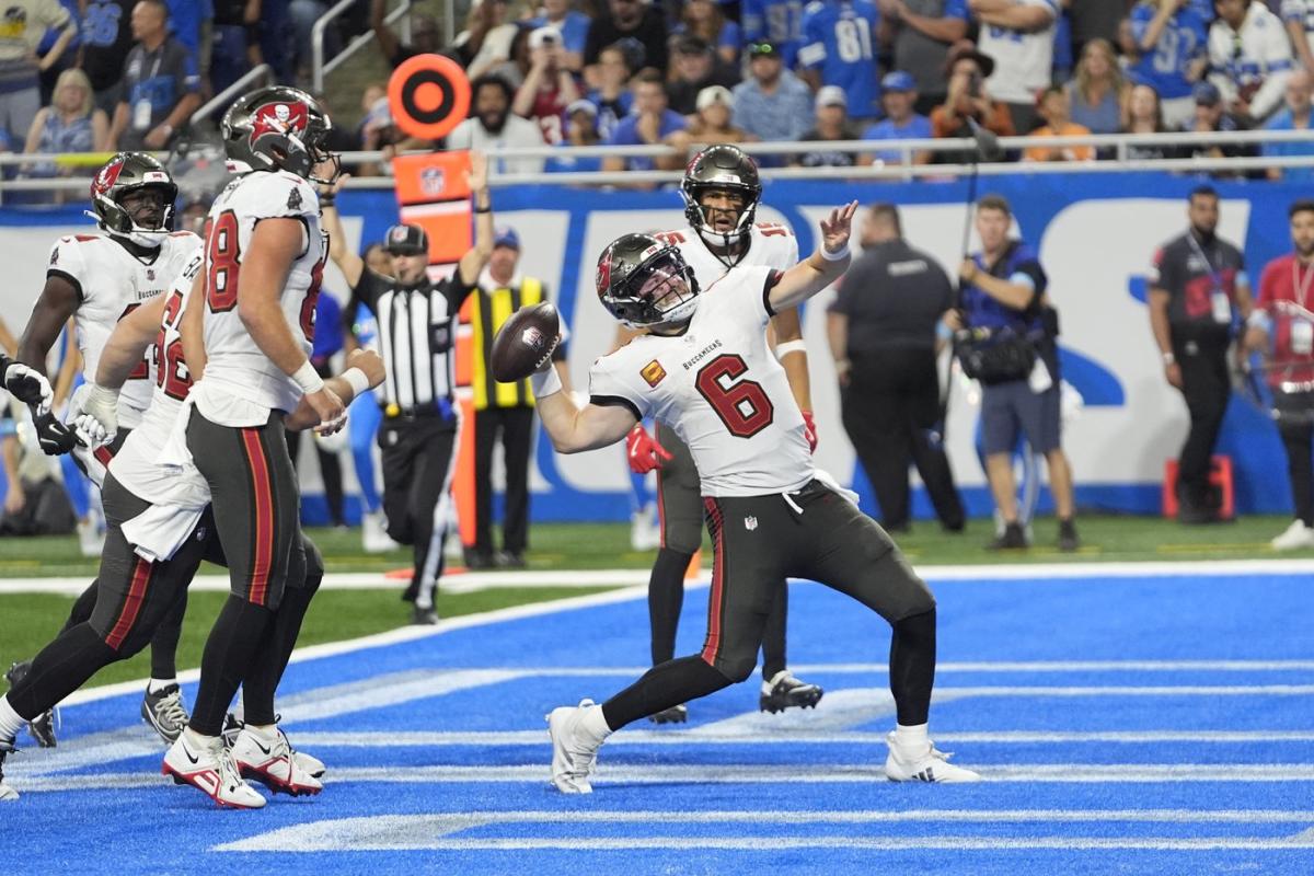 Mayfield runs for a TD and throws a TD pass, lifting Bucs to 20-16 win over Lions in playoff rematch