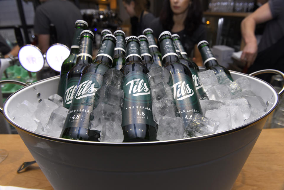 In Schweigers Deli gibt es auch sein eigenes Bier zu kaufen. (Bild: Getty Images)