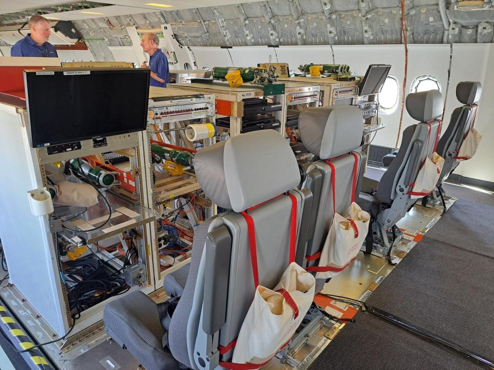 Seats in the pit, Boeing 777x