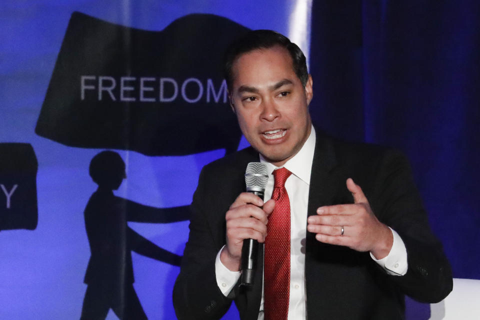Democratic presidential candidate Juli&aacute;n Castro speaks at an immigration forum in the Los Angeles area on Friday. (Photo: Chris Carlson/ASSOCIATED PRESS)