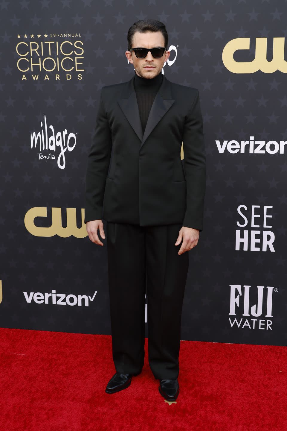 santa monica, california january 14 jonathan bailey attends the 29th annual critics choice awards at barker hangar on january 14, 2024 in santa monica, california photo by frazer harrisongetty images