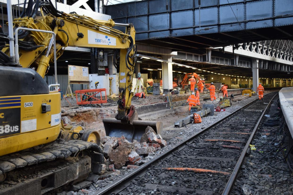 Boxing clever: a previous 26 December at Paddington station in London: Network Rail