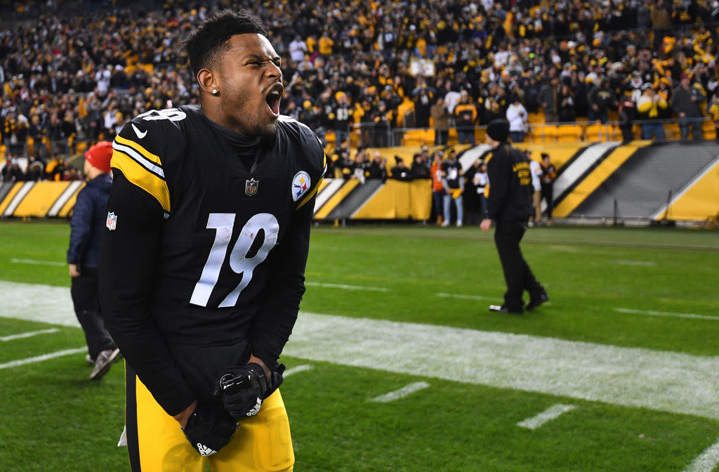 It's fantasy football draft season! (Photo by Joe Sargent/Getty Images)