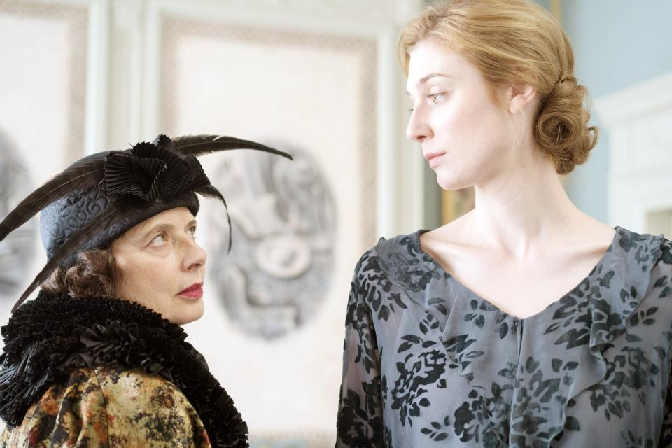 Isabella Rossellini and Elizabeth Debicki in Vita and Virginia.