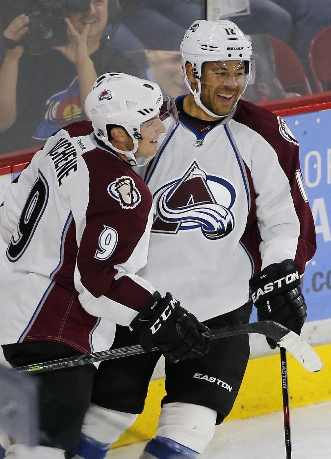 NHL rumors: Could Joe Sakic, Patrick Roy run Avalanche