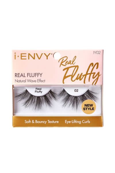 i-envy-fake-lashes