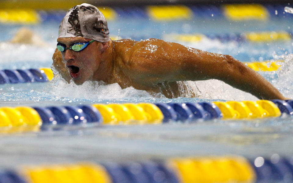 Ryan Lochte competes in the men's 400m IM final during the 2012 Charlotte UltraSwim Grand Prix at the Mecklenburg County Aquatic Center on May 11, 2012 in Charlotte, North Carolina. (Photo by Streeter Lecka/Getty Images)