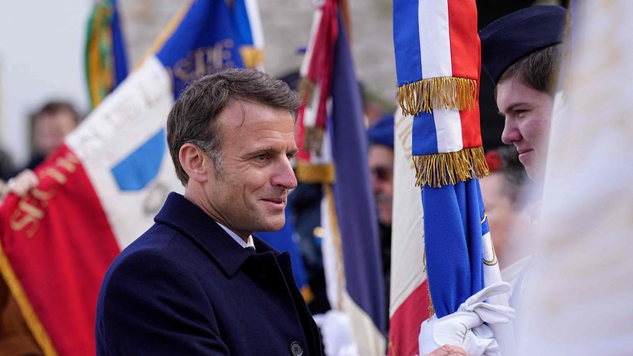 French President Emmanuel Macron has honoured the man who heroically confronted a mass killer in Bondi. Picture: Laurent Cipriani / POOL / AFP