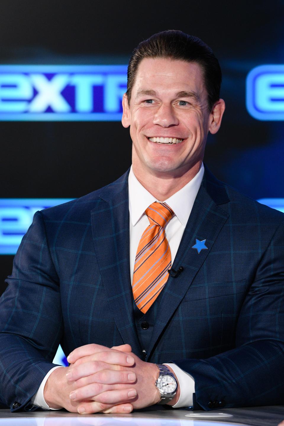 <h1 class="title">John Cena Visits â€œExtraâ€</h1><cite class="credit">Noel Vasquez</cite>