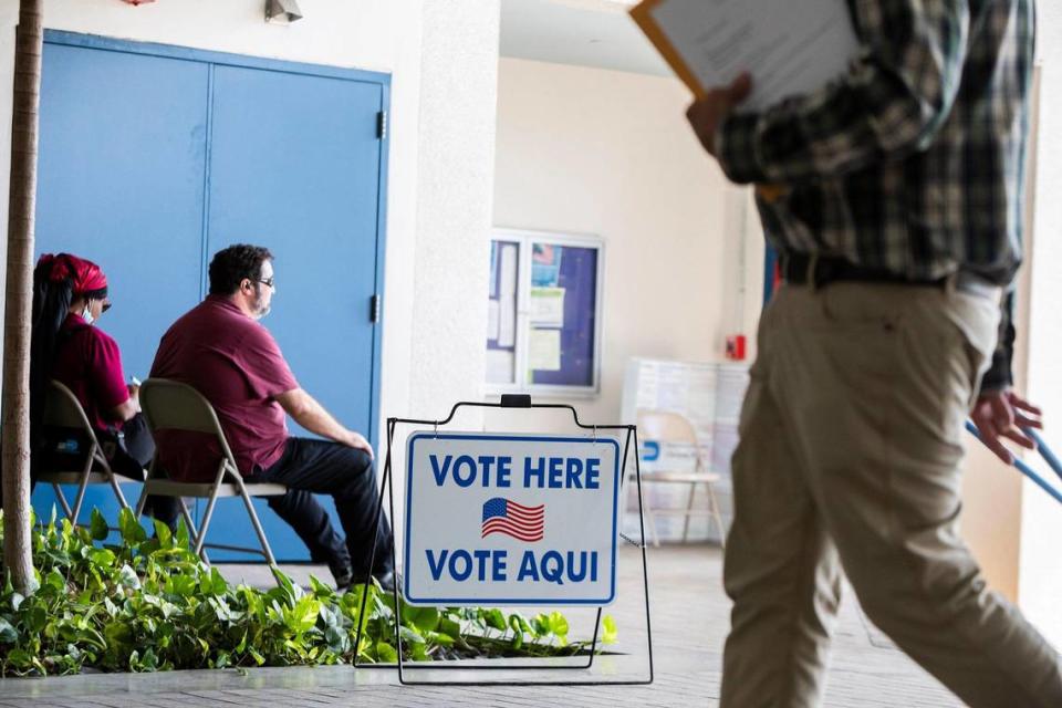 Early Election in Miami-Dade at the Elections Department in Miami Beach City Hall, 1700 Convention Center Dr. on Monday August 8th., 2022.