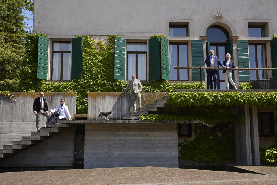 The Businaro family at Villa Il Palazzetto.