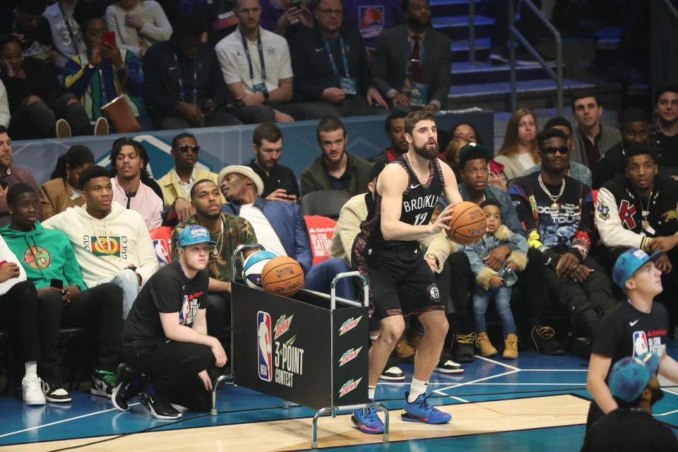 Joe Harris edged out Steph Curry to win the 2019 3-Point Contest on Saturday night. (Joe Murphy/Getty Images)