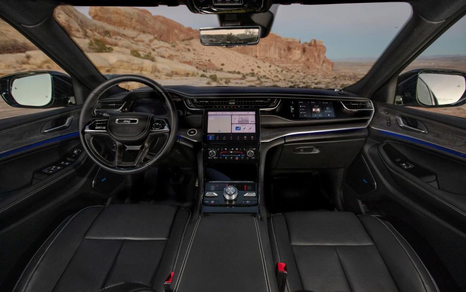 See Interior Photos of the 2023 Jeep Grand Cherokee