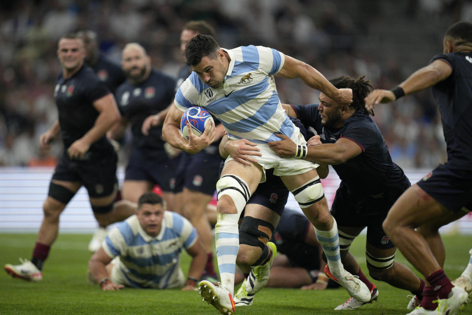 Argentina's Guido Petti Pagadizabal runs with the ball during the Rugby World Cup Pool D match between England and Argentina in the Stade de Marseille, Marseille, France Saturday, Sept. 9, 2023. (AP Photo/Daniel Cole)
