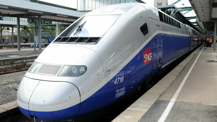 Alstoms doppelstöckiger Hochgeschwindigkeitszug Euroduplex schafft bis zu 320 Stundenkilometer – deutlich mehr als der ICE4 der Deutschen Bahn. Foto: dpa