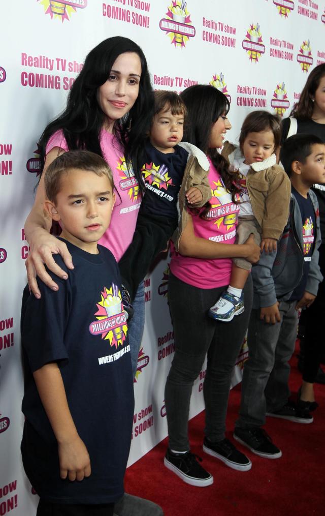 The Octomom Shared A Rare Picture Of Her Eight Kids Together For