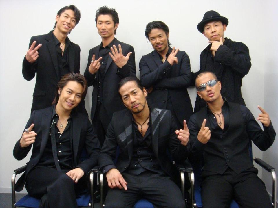 「放浪兄弟」2006年因清木場退團，加入了AKIRA（後排左）和TAKAHIRO（前排左）兩名新成員，迎接團體的「第二章」。（翻攝自exile-tribe.tokyo）