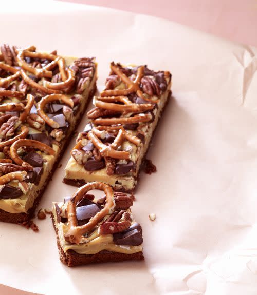 Chewy Brownie Turtle Bars