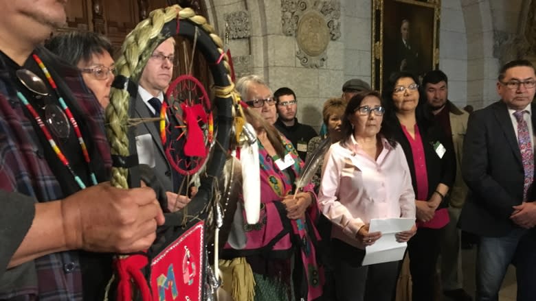 Indigenous Relations minister asks bishops to meet with residential school survivors over papal apology