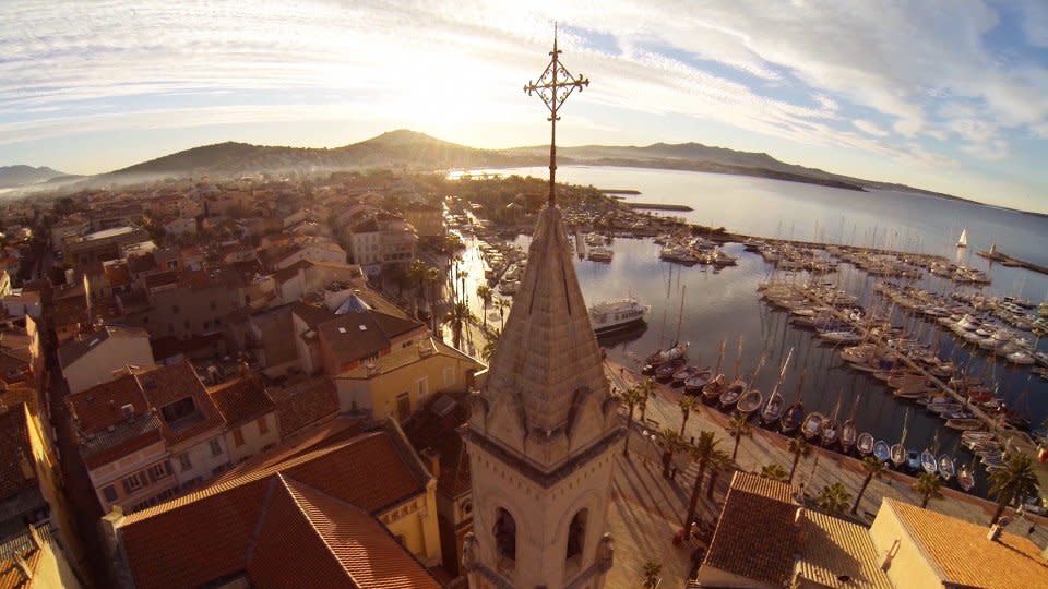 Dronestagram user Jams69 took this photo from a drone over Sanary-sur-Mer, France. (<a href="http://www.dronestagr.am/" rel="nofollow noopener" target="_blank" data-ylk="slk:Dronestagram;elm:context_link;itc:0;sec:content-canvas" class="link ">Dronestagram</a>)