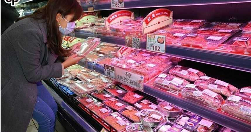 量販店設置無萊劑肉品專區。（圖／報系資料照）