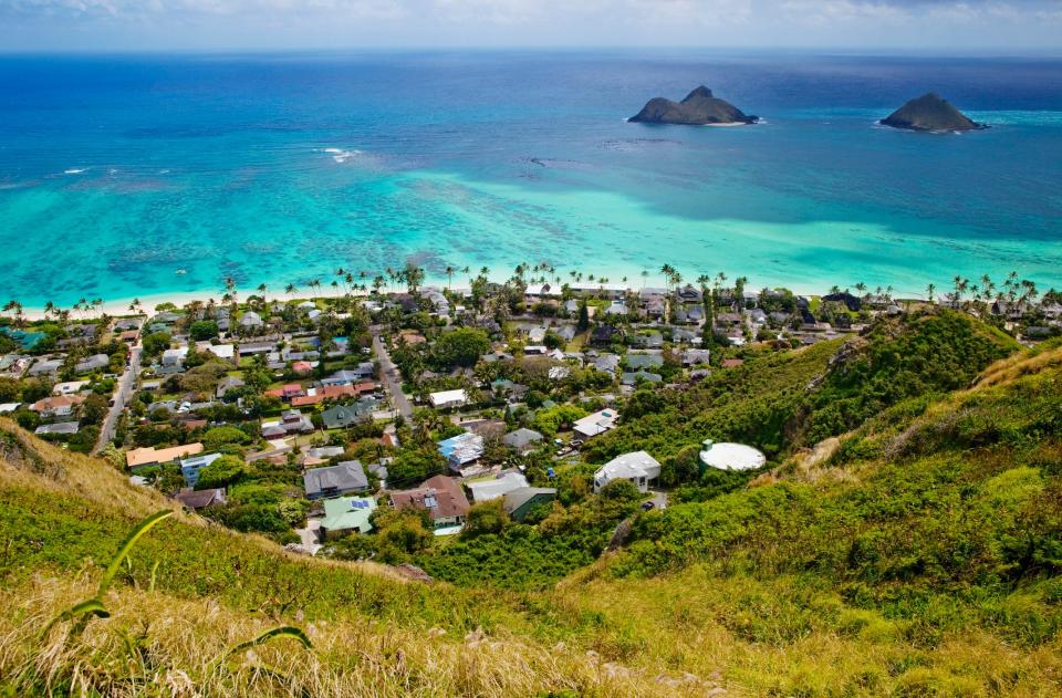 An aerial view of beachside houses in Hawaii