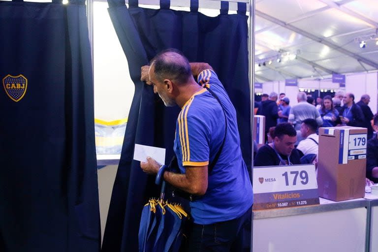 Elecciones en Boca Juniors: el cuarto oscuro